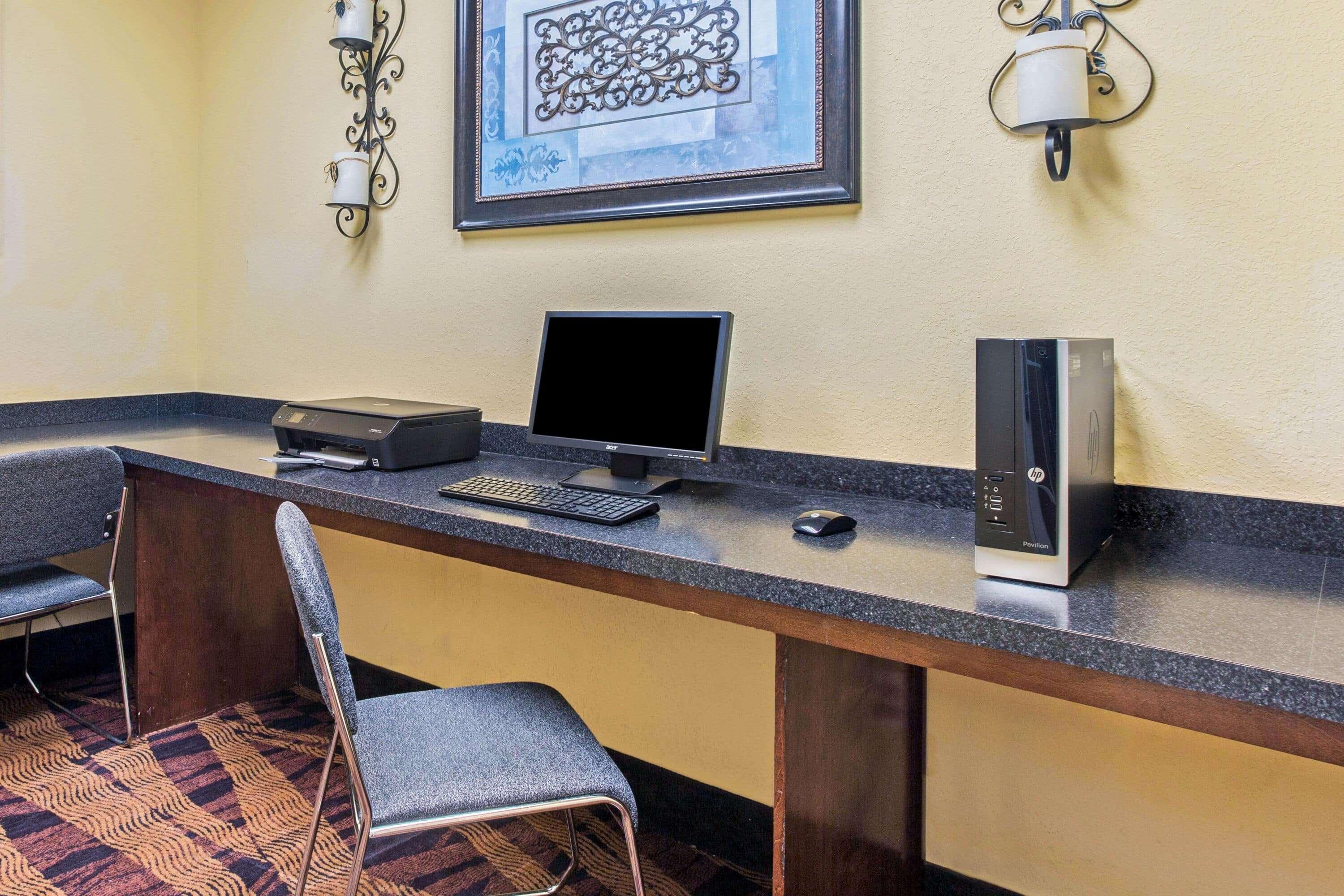 La Quinta By Wyndham Mobile Satsuma / Saraland Hotell Exteriör bild